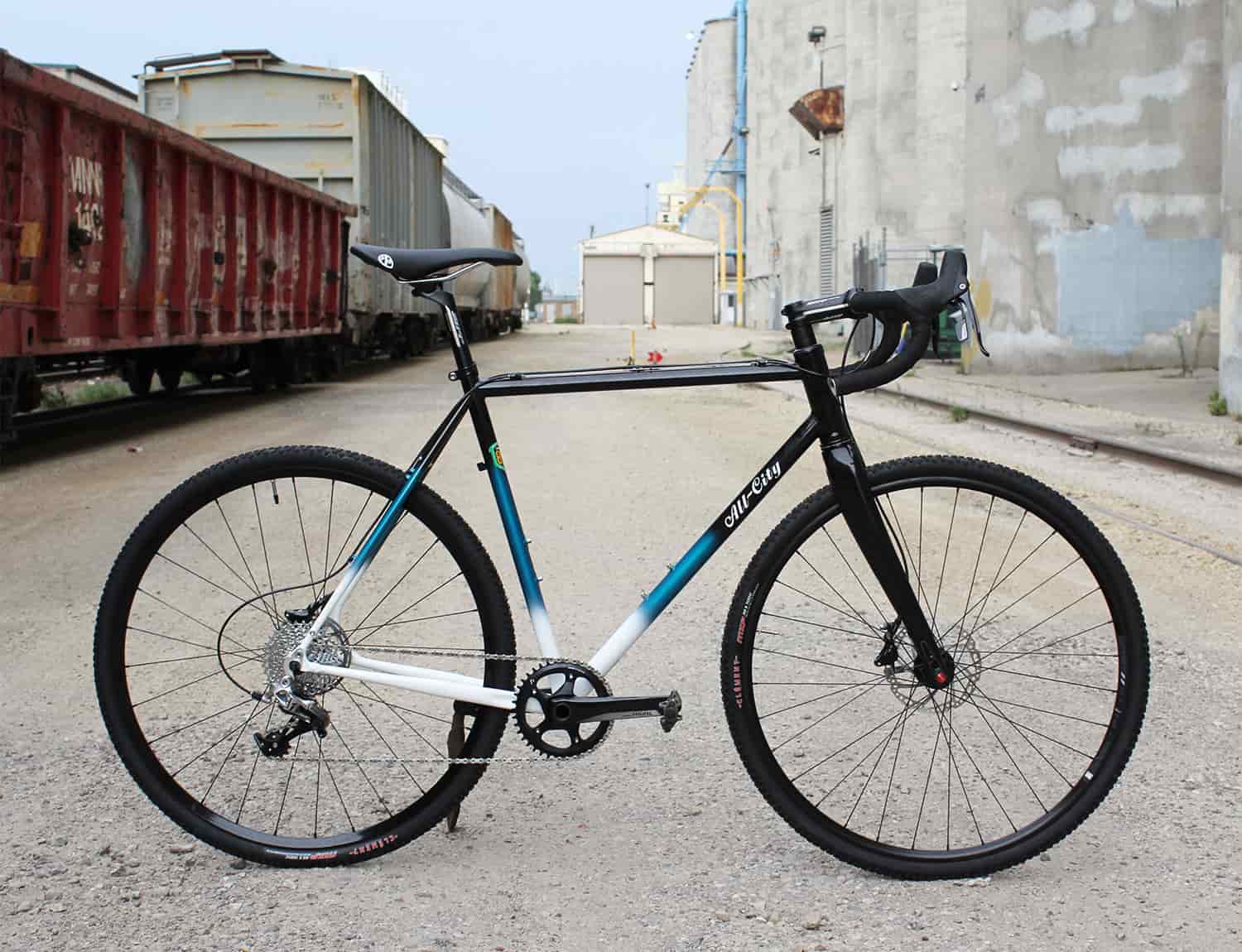 Macho King black blue and white bike