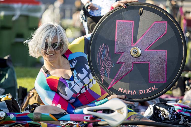 Riders shows black and white wheel onn final day of Velodrome